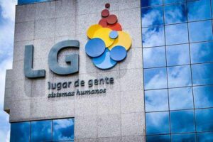 LG Informatica Facebook