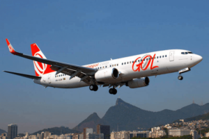 Avião com o logo da Gol