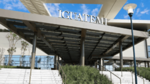 Foto de fachada de shopping da Iguatemi