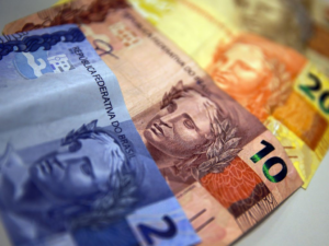 notas dinheiro orçamento