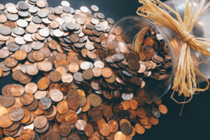 A economia brasileira está em risco. Com perspectivas diferentes, alguns setores e ações terão passarão por desafios importantes.
