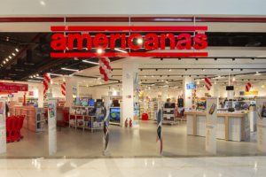 Foto da fachada de uma unidade da Lojas Americanas