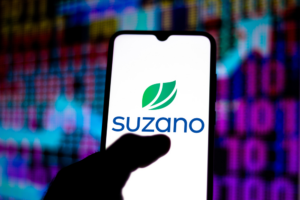 Logo da Suzano em celular