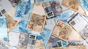Notas e moedas de Real