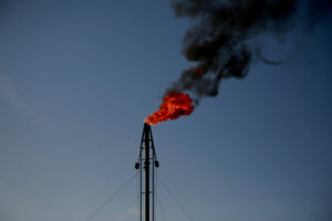 Chaminé de produção de óleo da Petrobras